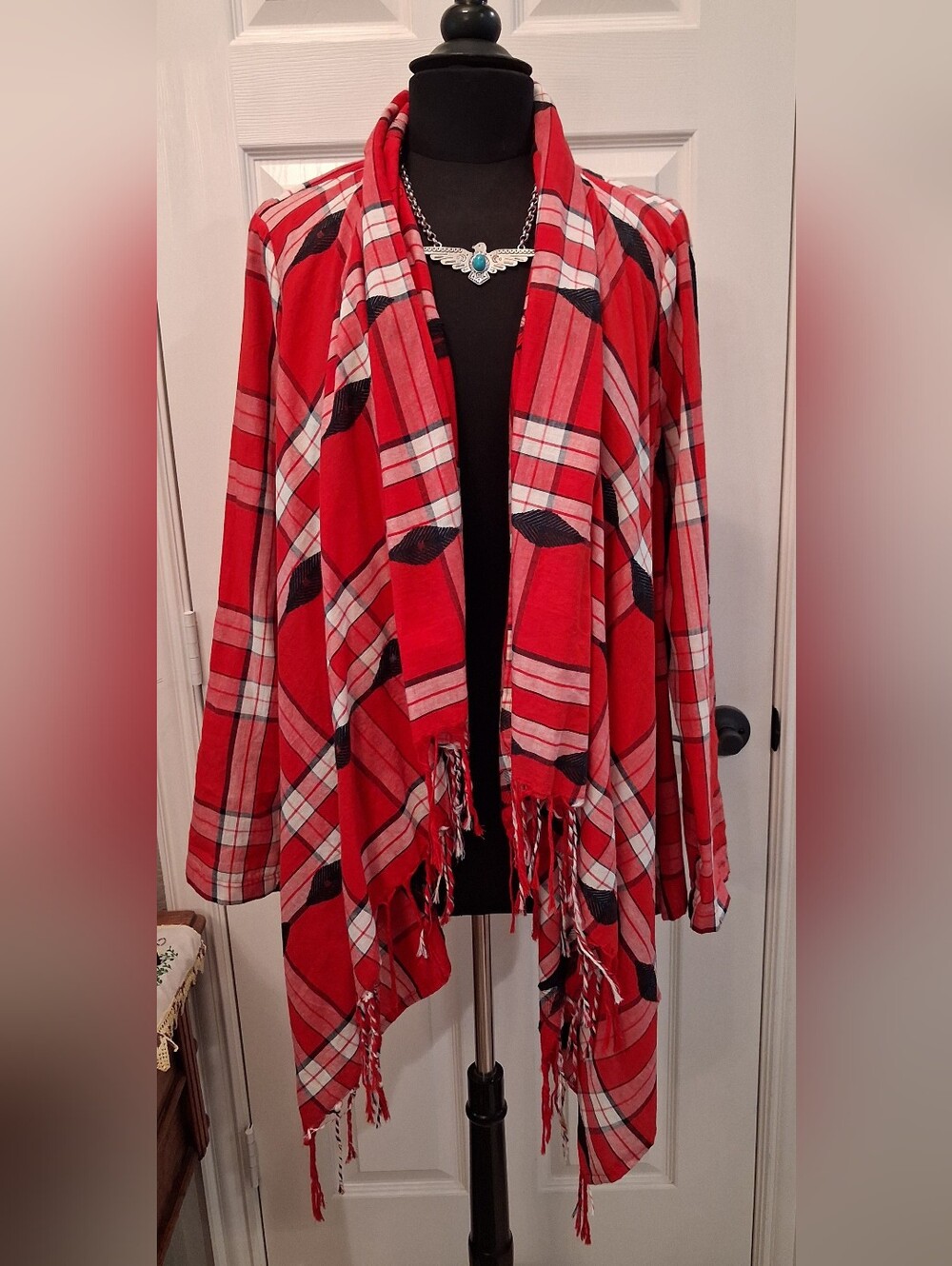 En Creme Red Plaid Open-Front Fringe Jacket